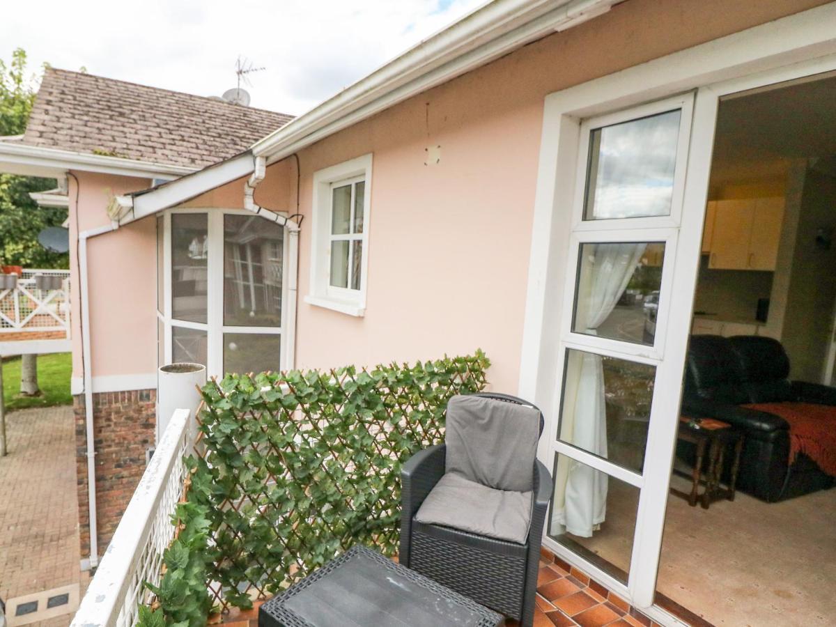 8 Scrahan Place Killarney Bagian luar foto